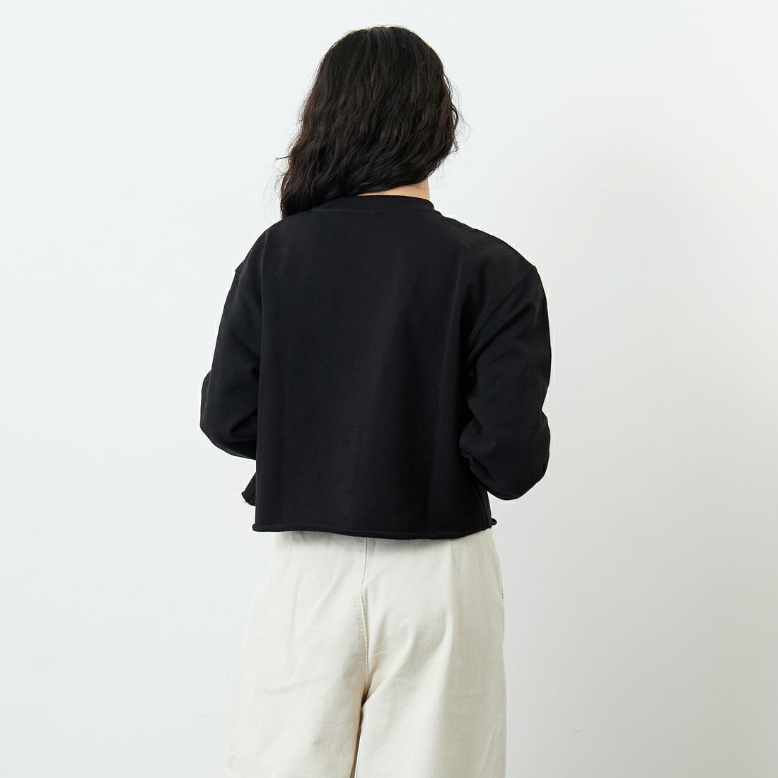 SCREEN STARS [スクリーンスターズ] 別注 アニマルカレッジ カットオフスウェット [2523-IN1-JF] BLACK &&モデル身長：162cm 着用サイズ：F&&