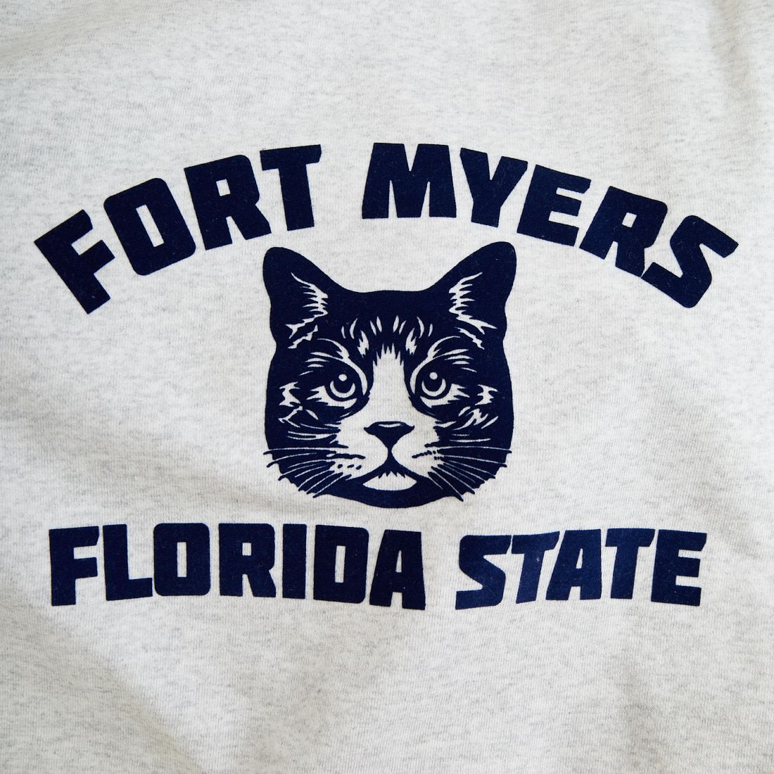 SCREEN STARS [スクリーンスターズ] 別注 アニマルカレッジ カットオフスウェット [2523-IN1-JF] ASH