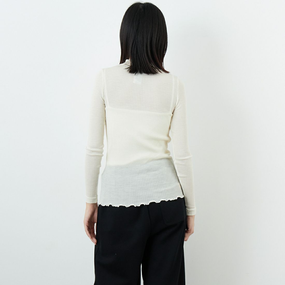 GICIPI [ジチピ] AGLIO/アーリオ ハイネックリブニットソー [2522A] PANNA &&モデル身長：162cm 着用サイズ：3&&