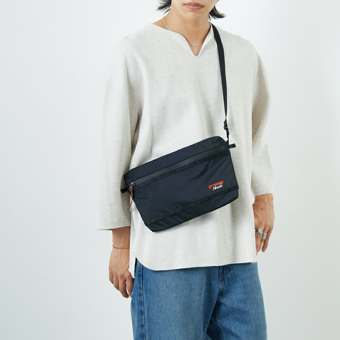 NANGA [ナンガ] オーロラテックスサコッシュ [NA2441-3A199] BLK