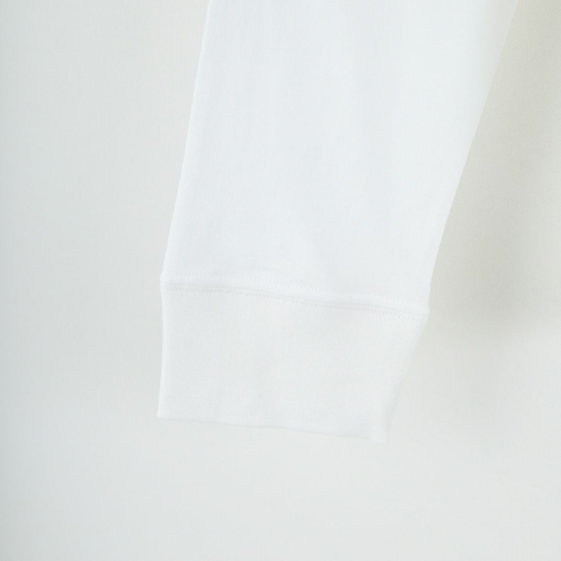 A.P.C. [アー・ペー・セー] Petite Rue Madame ロングスリーブTシャツ [PETITE-RUE-MADAME-H] 90 BLANC
