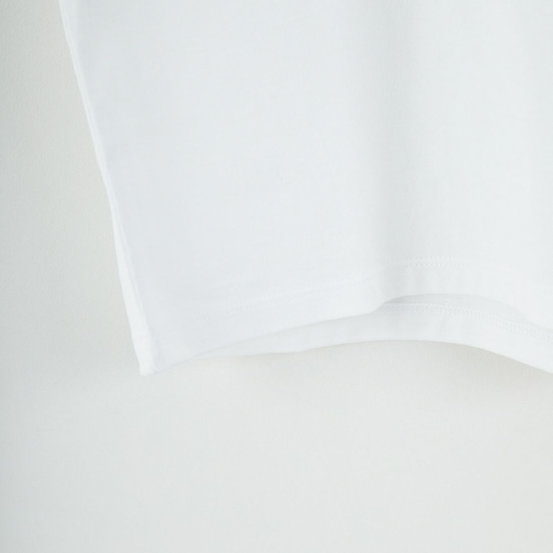 A.P.C. [アー・ペー・セー] Petite Rue Madame ロングスリーブTシャツ [PETITE-RUE-MADAME-H] 90 BLANC