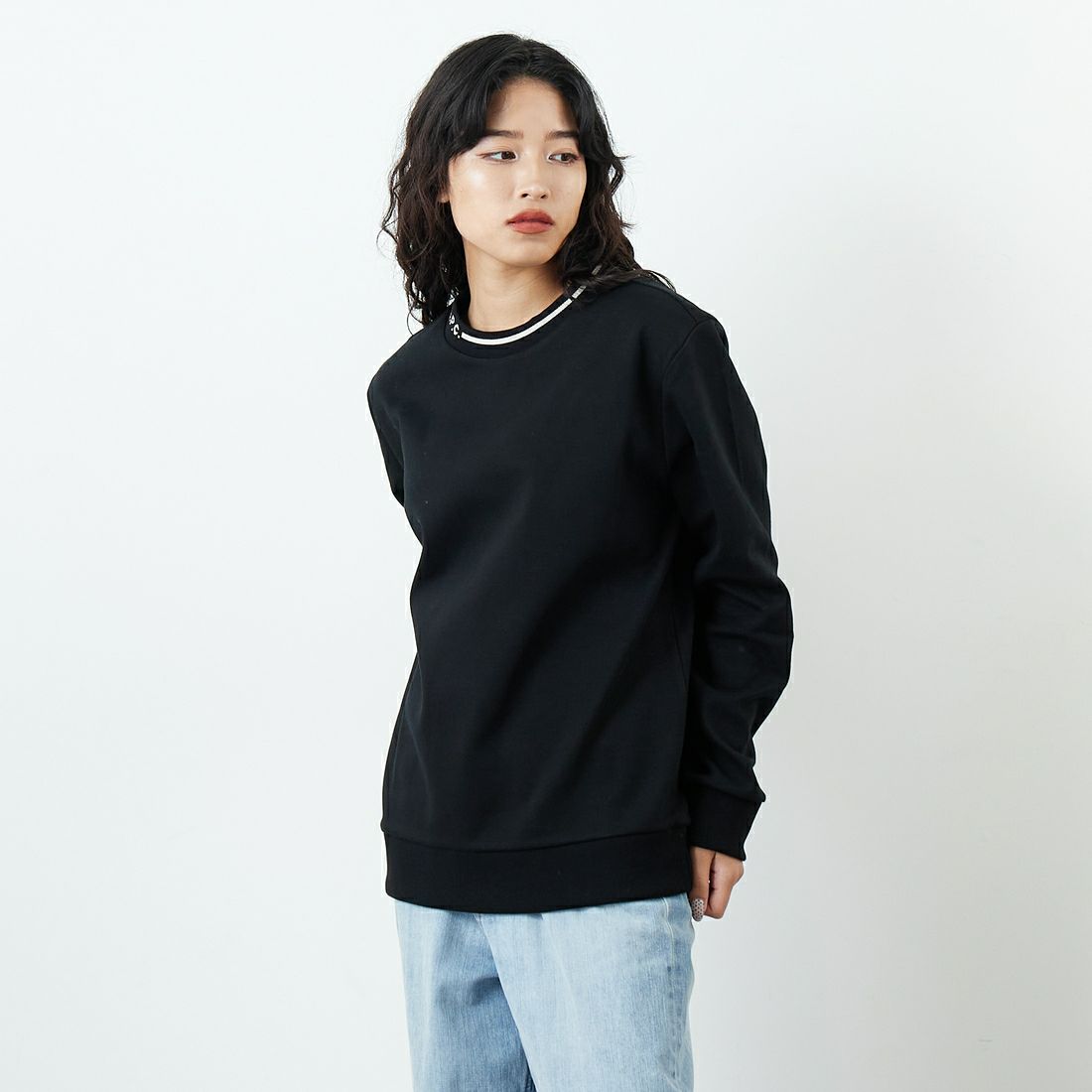 A.P.C. [アー・ペー・セー] Earl スウェットシャツ [SWEAT-EARL] 99 NOIR &&モデル身長：162cm 着用サイズ：S&&