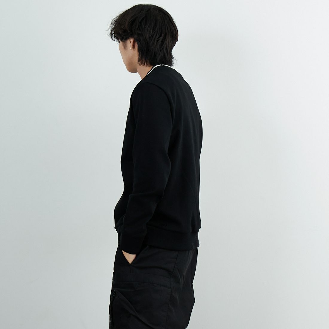 A.P.C. [アー・ペー・セー] Earl スウェットシャツ [SWEAT-EARL] 99 NOIR &&モデル身長：179cm 着用サイズ：M&&