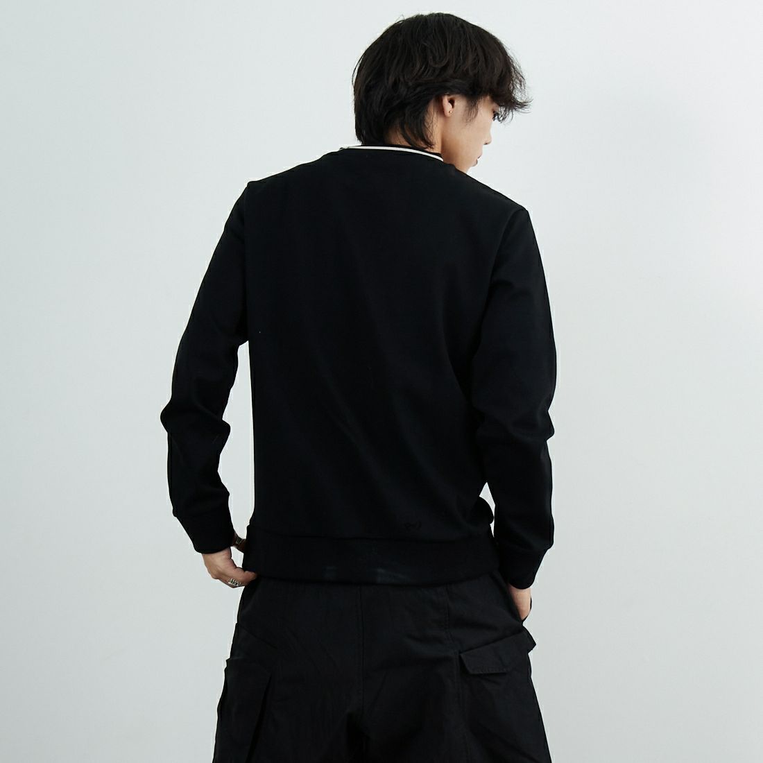 A.P.C. [アー・ペー・セー] Earl スウェットシャツ [SWEAT-EARL] 99 NOIR &&モデル身長：179cm 着用サイズ：M&&