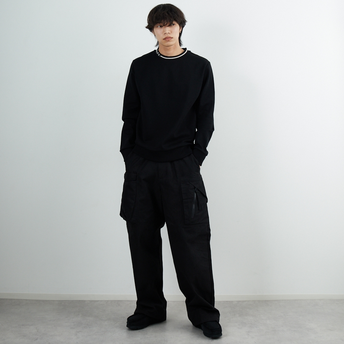 A.P.C. [アー・ペー・セー] Earl スウェットシャツ [SWEAT-EARL] 99 NOIR &&モデル身長：179cm 着用サイズ：M&&