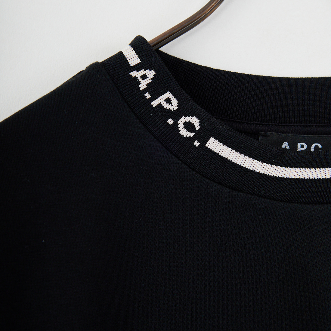 A.P.C. [アー・ペー・セー] Earl スウェットシャツ [SWEAT-EARL] 99 NOIR
