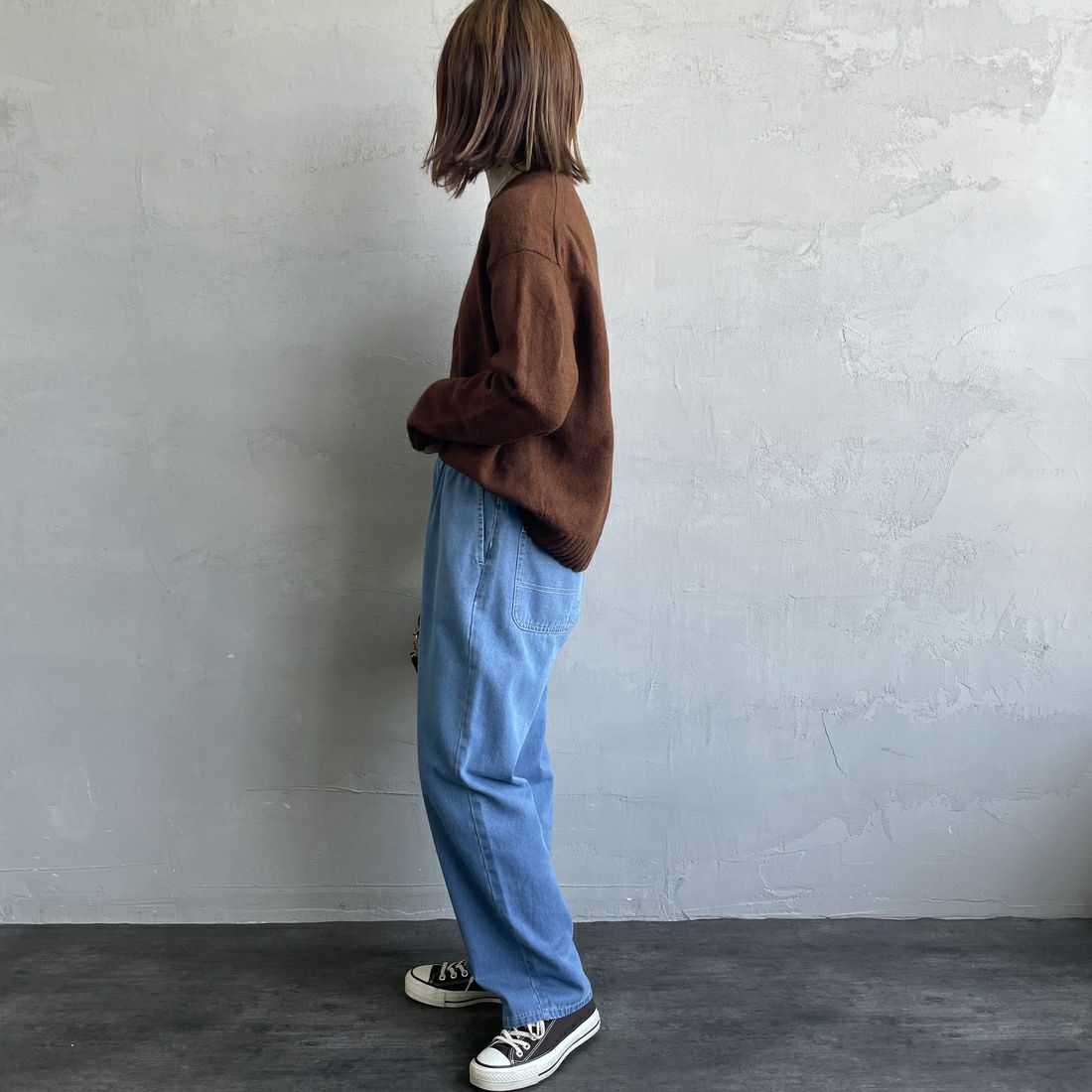 UNIVERSAL OVERALL [ユニバーサルオーバーオール] 別注 バックポケットイージーデニムパンツ [U2532600IN-JF] BLUE USED &&モデル身長：158cm 着用サイズ：S&&