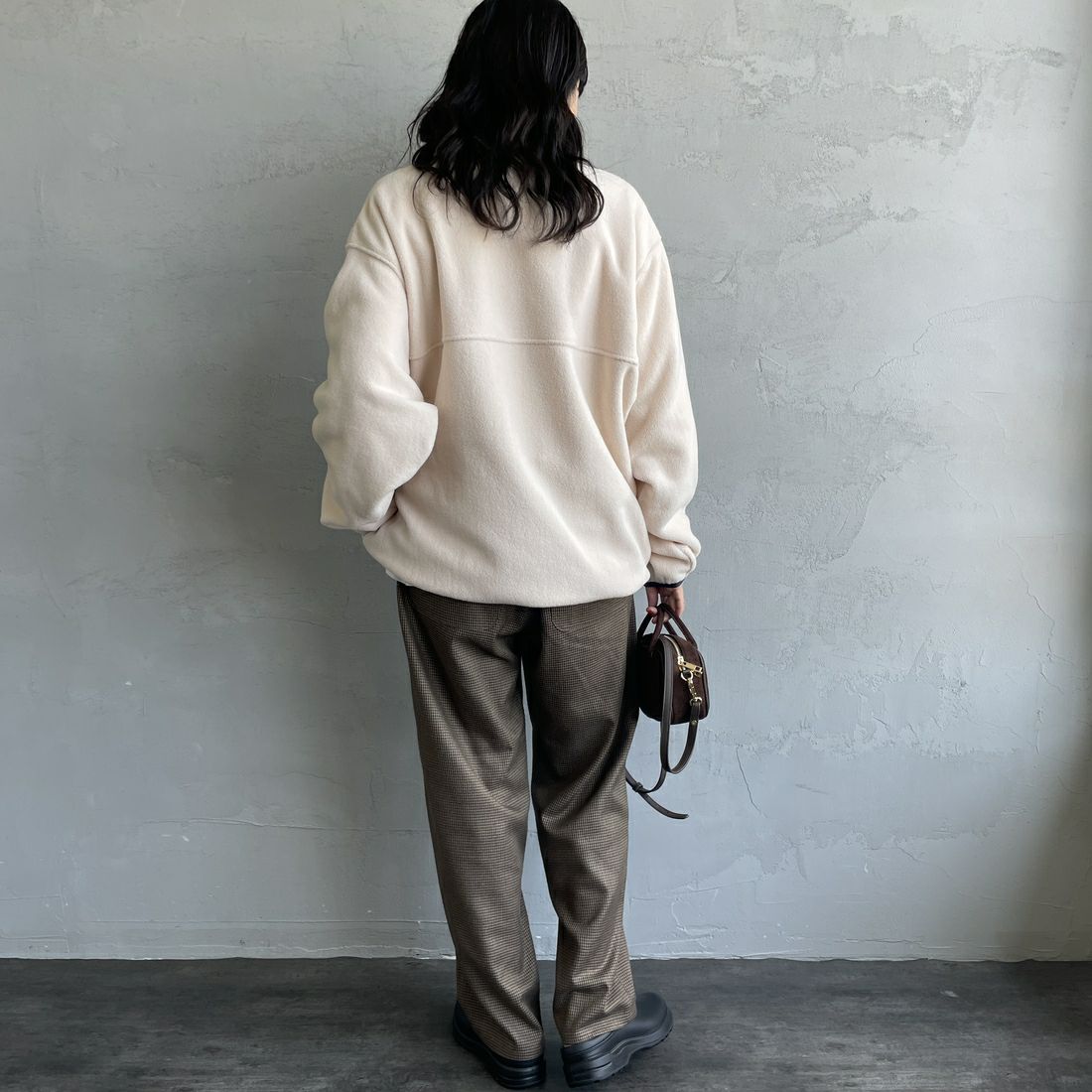 UNIVERSAL OVERALL [ユニバーサルオーバーオール] 別注 バックポケットイージーチェックパンツ [U2532600IN-A-JF] BROWN &&モデル身長：160cm 着用サイズ：S&&