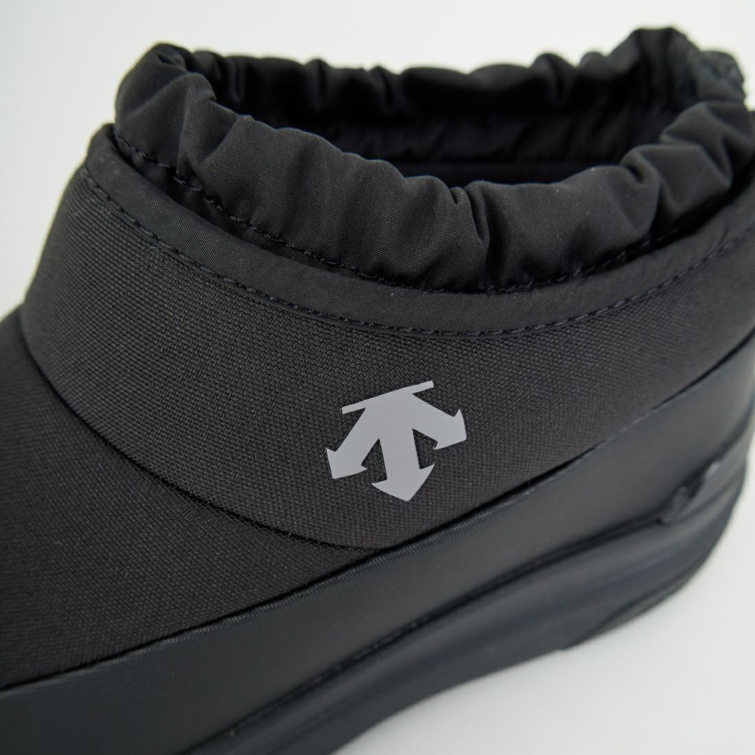 DESCENTE [デサント] ディートレース CITYLOW [DU5FBT06UZ] BKGY