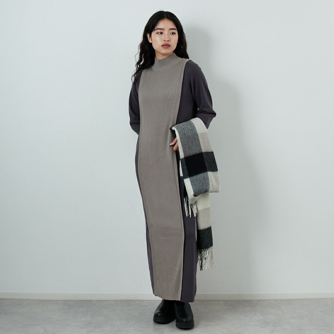 &g'aime [アンジェム] 配色ニットワンピース [986-67407]  ｸﾞﾚｰｼﾞｭ &g'aime [アンジェム] 配色ニットワンピース [986-67407]  ｸﾞﾚｰｼﾞｭ &g'aime [アンジェム] 配色ニットワンピース [986-67407] ﾁｬｺｰﾙ &&モデル身長：162cm 着用サイズ：F&&