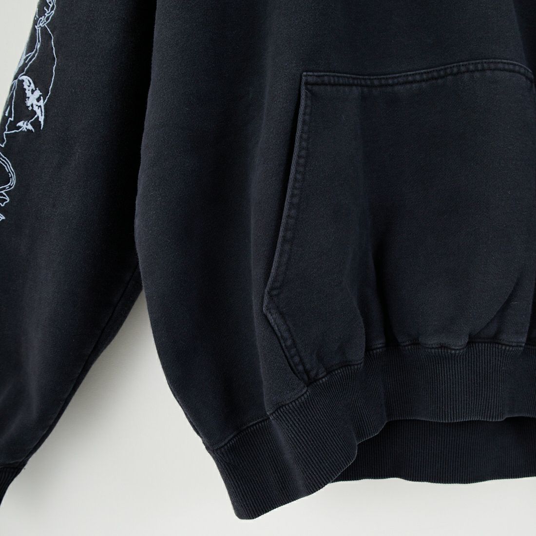 XLARGE [エクストララージ] クリーピーマンション フーデッドスウェット [101254012005] BLACK