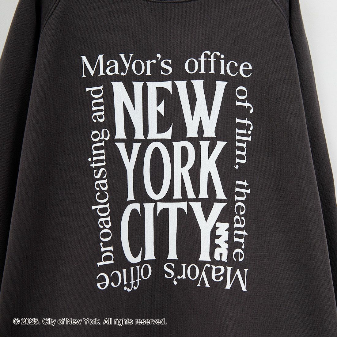NYC × GOOD ROCK SPEED [エヌワイシー × グッドロックスピード] NYC クルーネックスウェット [25NYC210W] CHARCOAL