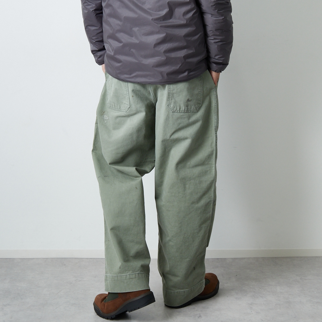 BOW WOW [バウワウ] リペアード USAFメカニックパンツ [BW252-RUMP] AGED S GRN &&モデル身長：179cm 着用サイズ：XL&&