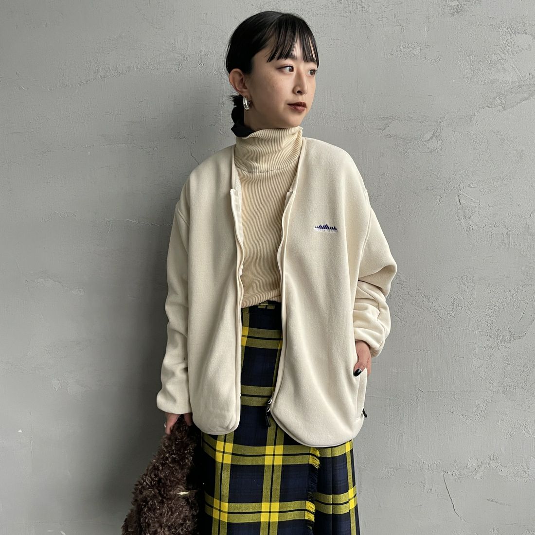 THOUSAND MILE [サウザンド マイル] ニットフリースジップカーディガン [TM252KF00160] 03 OFF WHT &&モデル身長：150cm 着用サイズ：XS&&