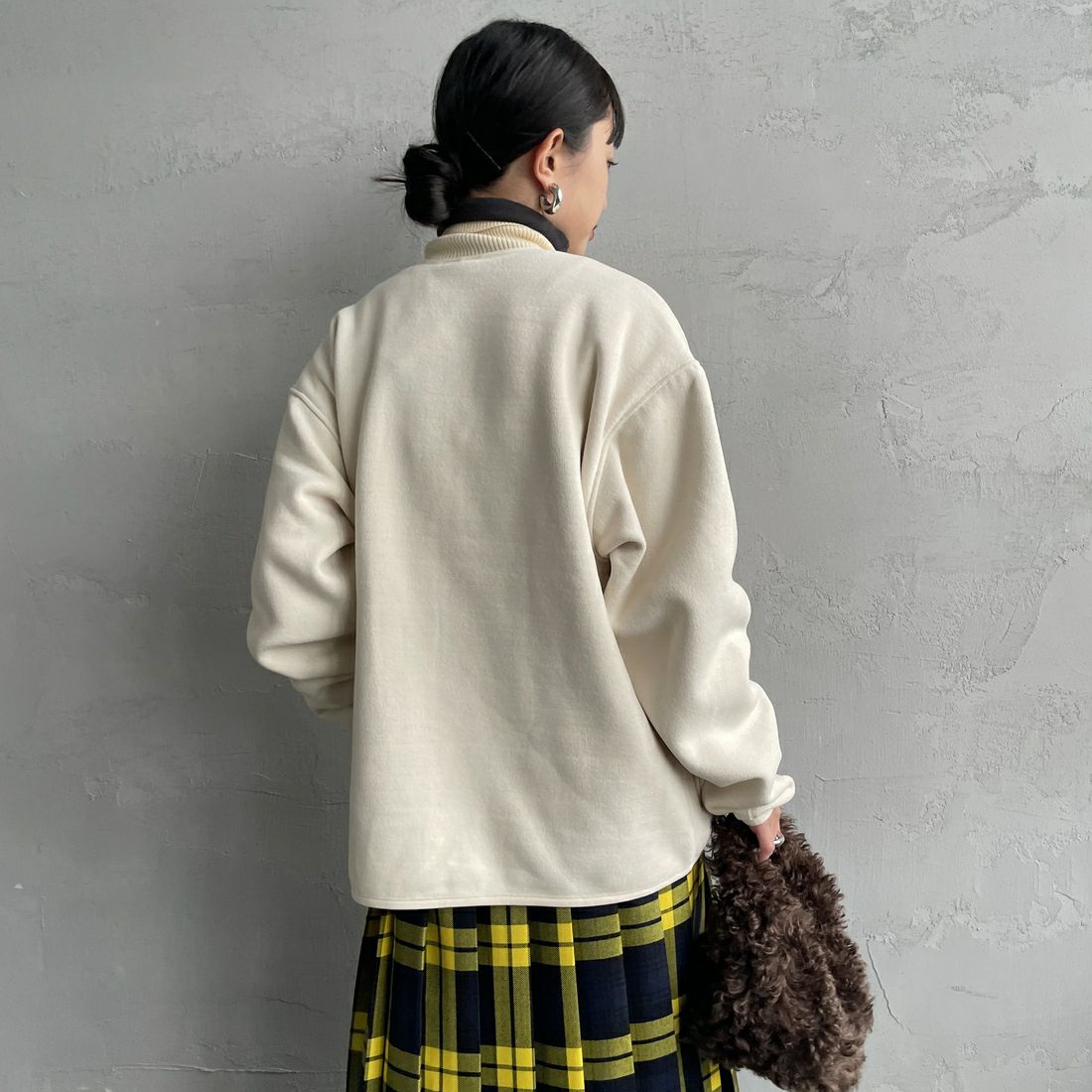 THOUSAND MILE [サウザンド マイル] ニットフリースジップカーディガン [TM252KF00160] 03 OFF WHT &&モデル身長：150cm 着用サイズ：XS&&