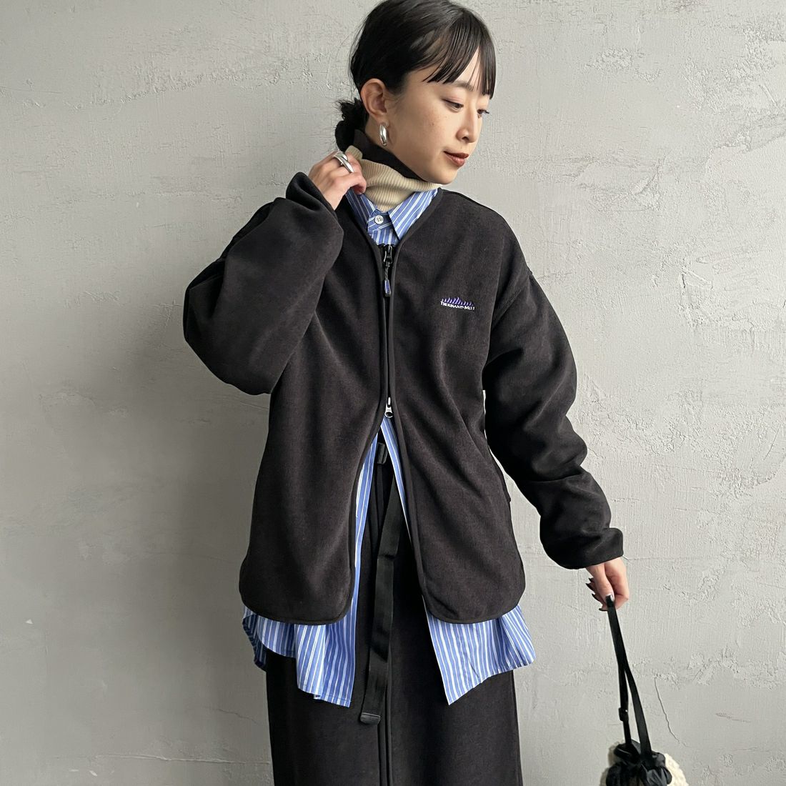 THOUSAND MILE [サウザンド マイル] ニットフリースジップカーディガン [TM252KF00160] 09 BLACK &&モデル身長：150cm 着用サイズ：XS&&