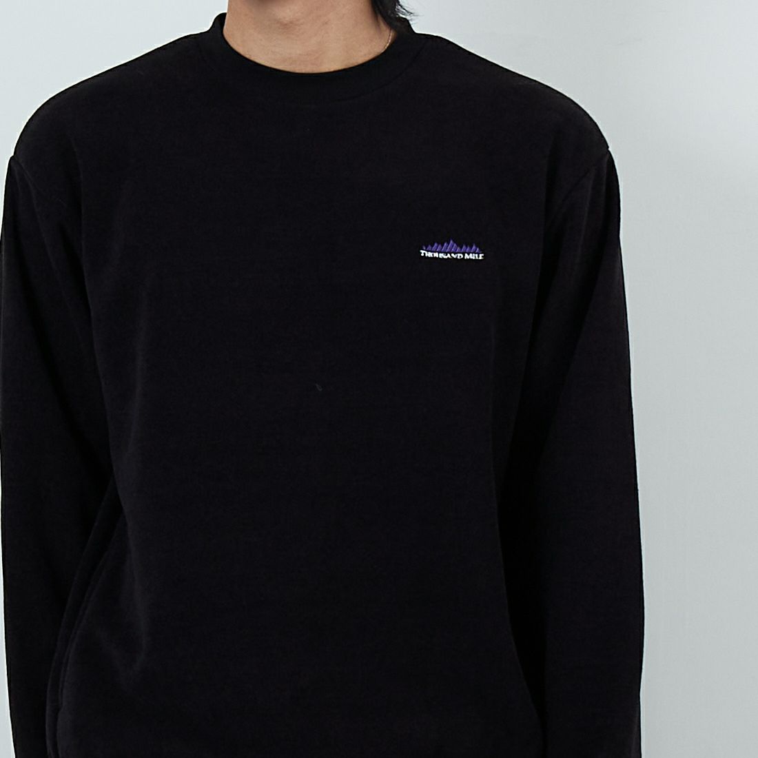 THOUSAND MILE [サウザンド マイル] ニットフリースクルーネックプルオーバー [TM252KF00140] 09 BLACK &&モデル身長：179cm 着用サイズ：M&&