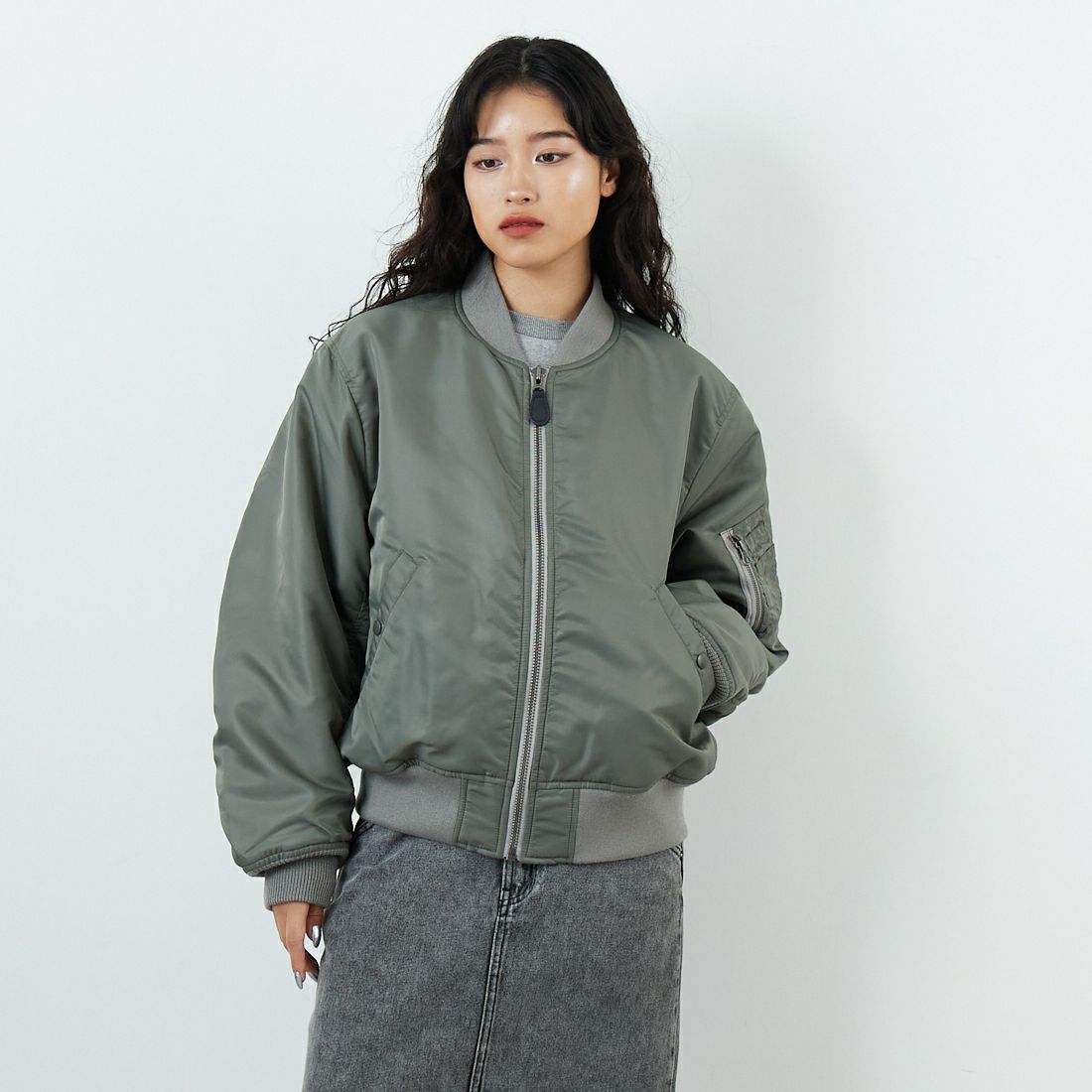 Jeans Factory Clothes [ジーンズファクトリークローズ] MA-1ジャケット [JFC-254-067] SAGE &&モデル身長：162cm 着用サイズ：S&&