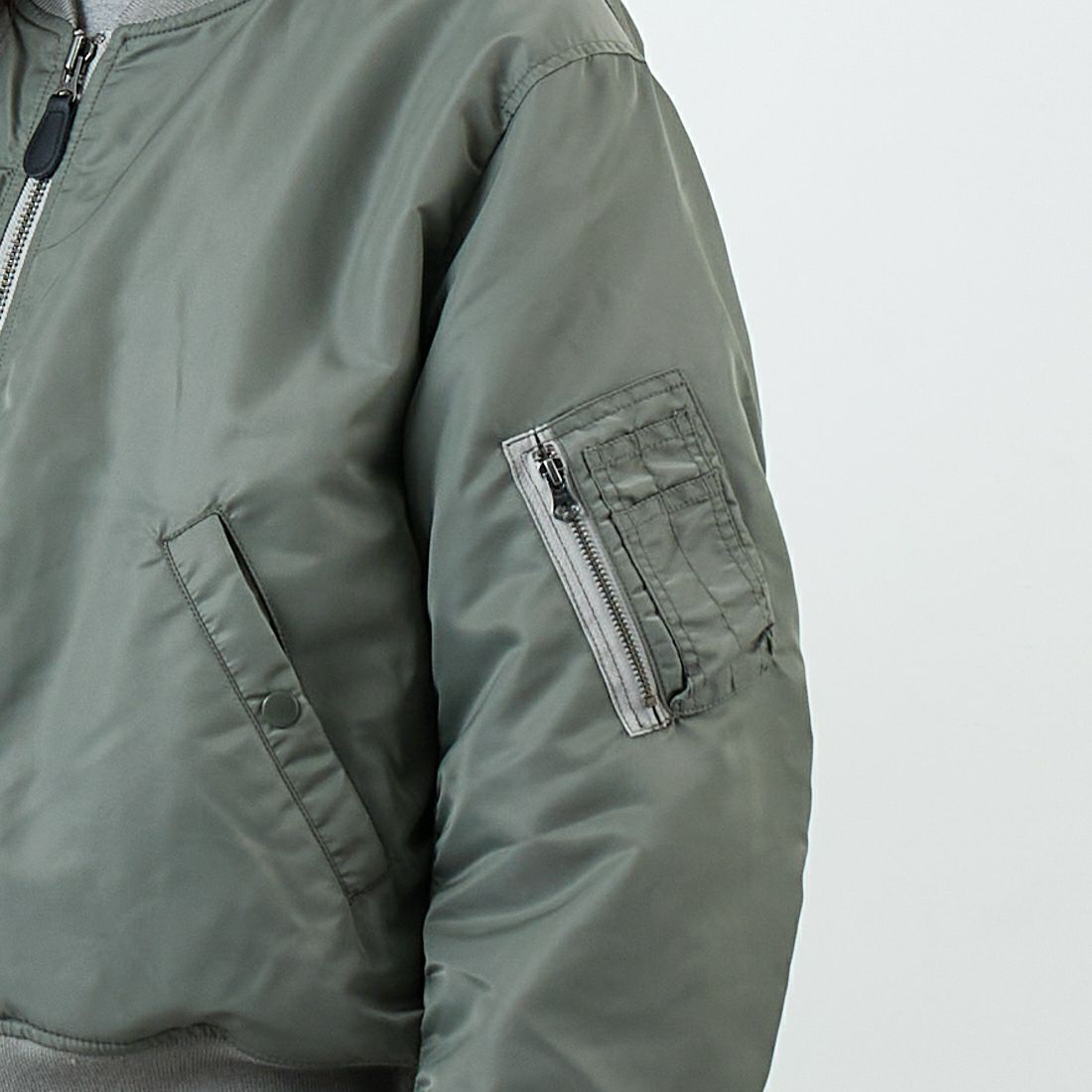 Jeans Factory Clothes [ジーンズファクトリークローズ] MA-1ジャケット [JFC-254-067] SAGE &&モデル身長：162cm 着用サイズ：S&&