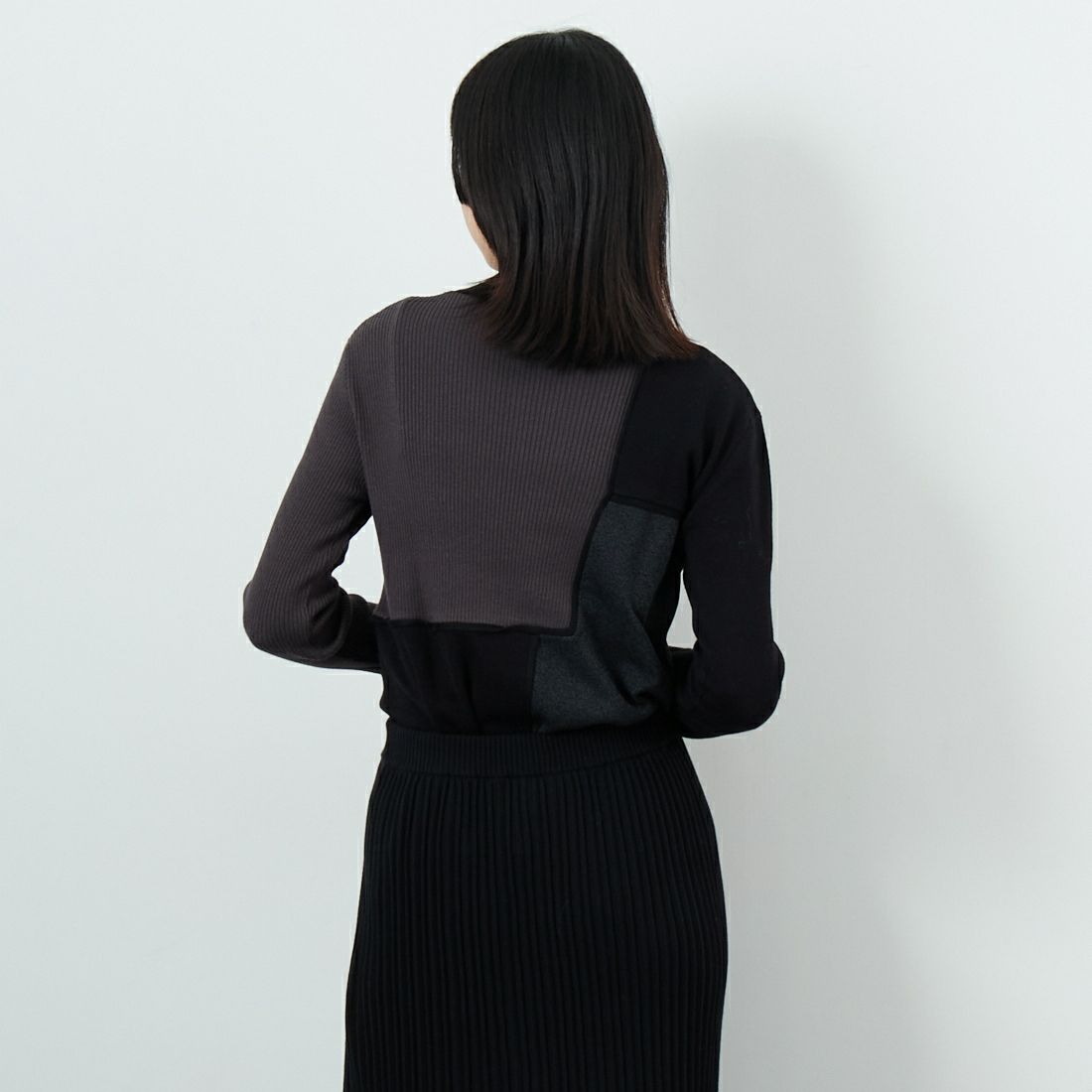 &g'aime [アンジェム] ブロック配色ニット [986-67019] ﾌﾞﾗｯｸ &&モデル身長：162cm 着用サイズ：F&&