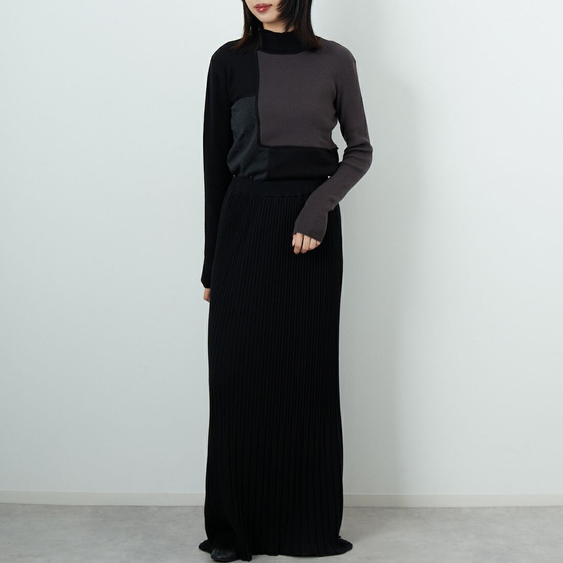 &g'aime [アンジェム] ブロック配色ニット [986-67019] ﾌﾞﾗｯｸ &&モデル身長：162cm 着用サイズ：F&&