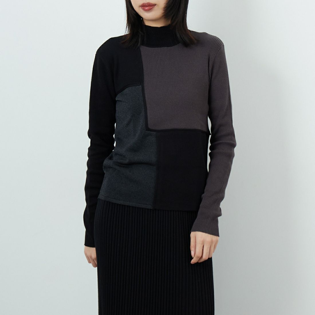 &g'aime [アンジェム] ブロック配色ニット [986-67019] ﾌﾞﾗｯｸ &&モデル身長：162cm 着用サイズ：F&&