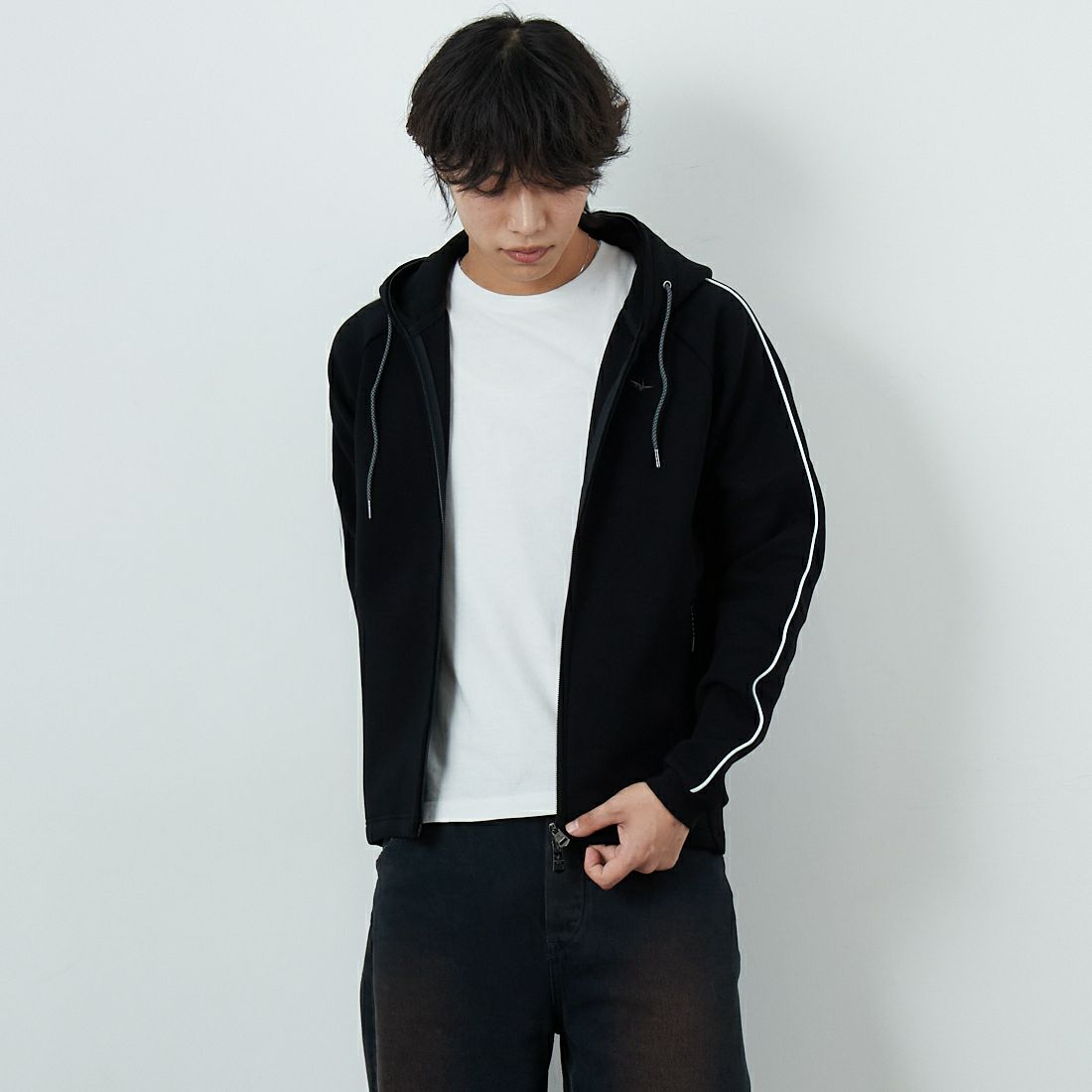 SN90 BLACK&&モデル身長：179cm 着用サイズ：M&&
