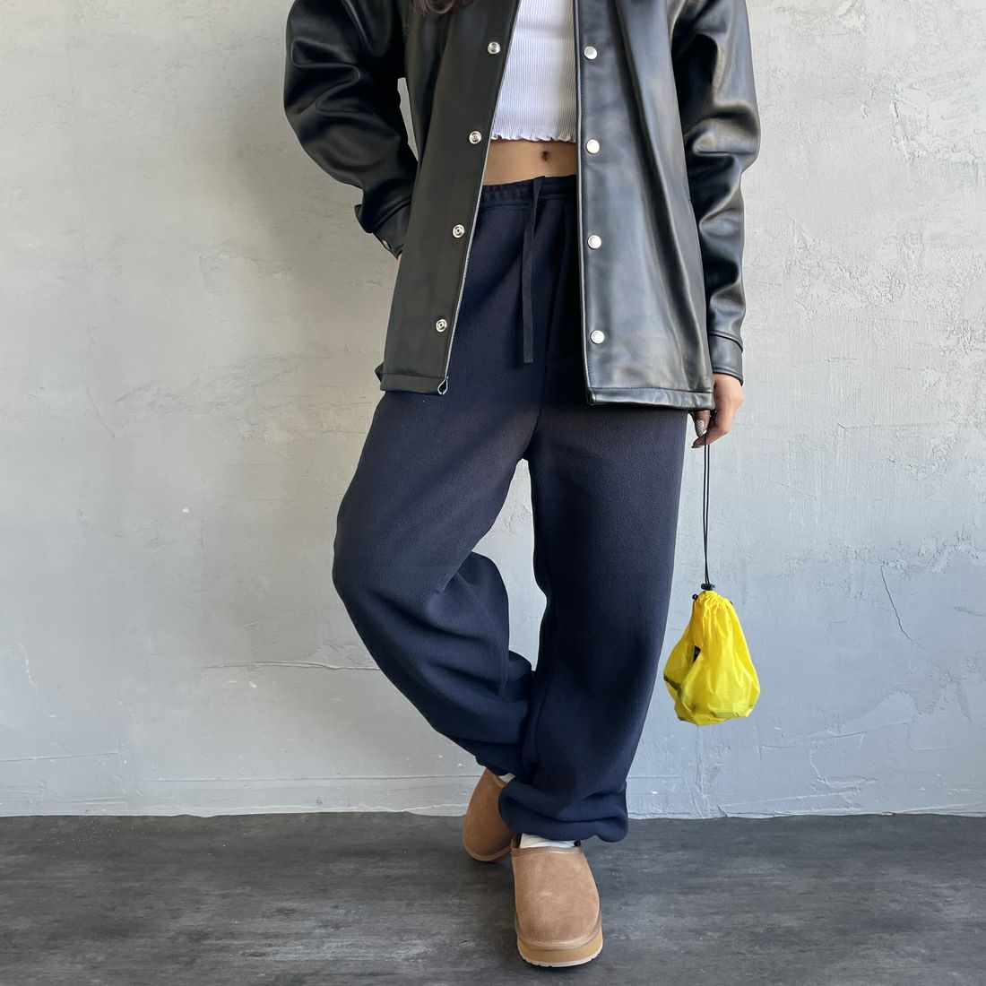 TODAYFUL [トゥデイフル] イージーフリースパンツ [12520720] NVY &&モデル身長：162cm 着用サイズ：36&&