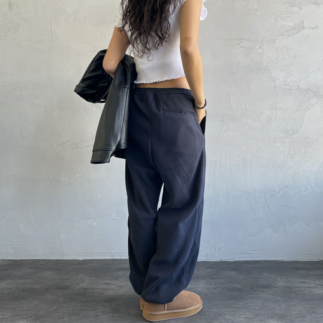 TODAYFUL [トゥデイフル] イージーフリースパンツ [12520720] NVY &&モデル身長：162cm 着用サイズ：36&&