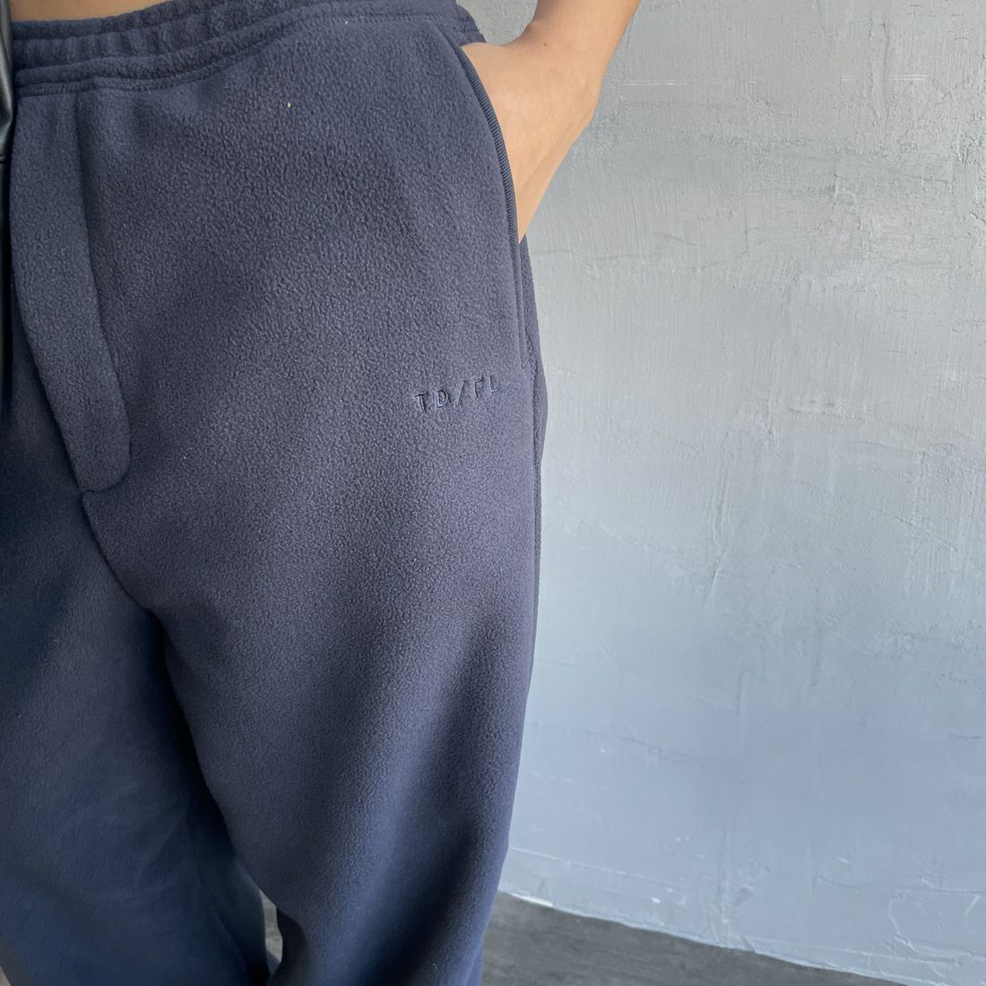 TODAYFUL [トゥデイフル] イージーフリースパンツ [12520720] NVY &&モデル身長：162cm 着用サイズ：36&&