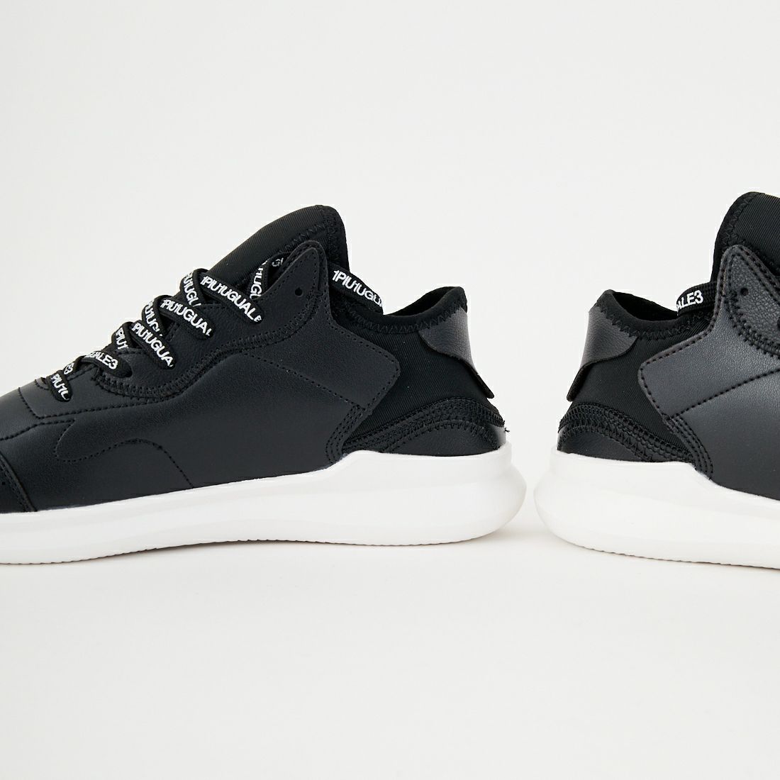 1PIU1UGUALE3 RELAX [ウノ ピゥ ウノ ウグァーレ トレ] グラデーションロゴスニーカー [USX-25023] SN90 BLACK