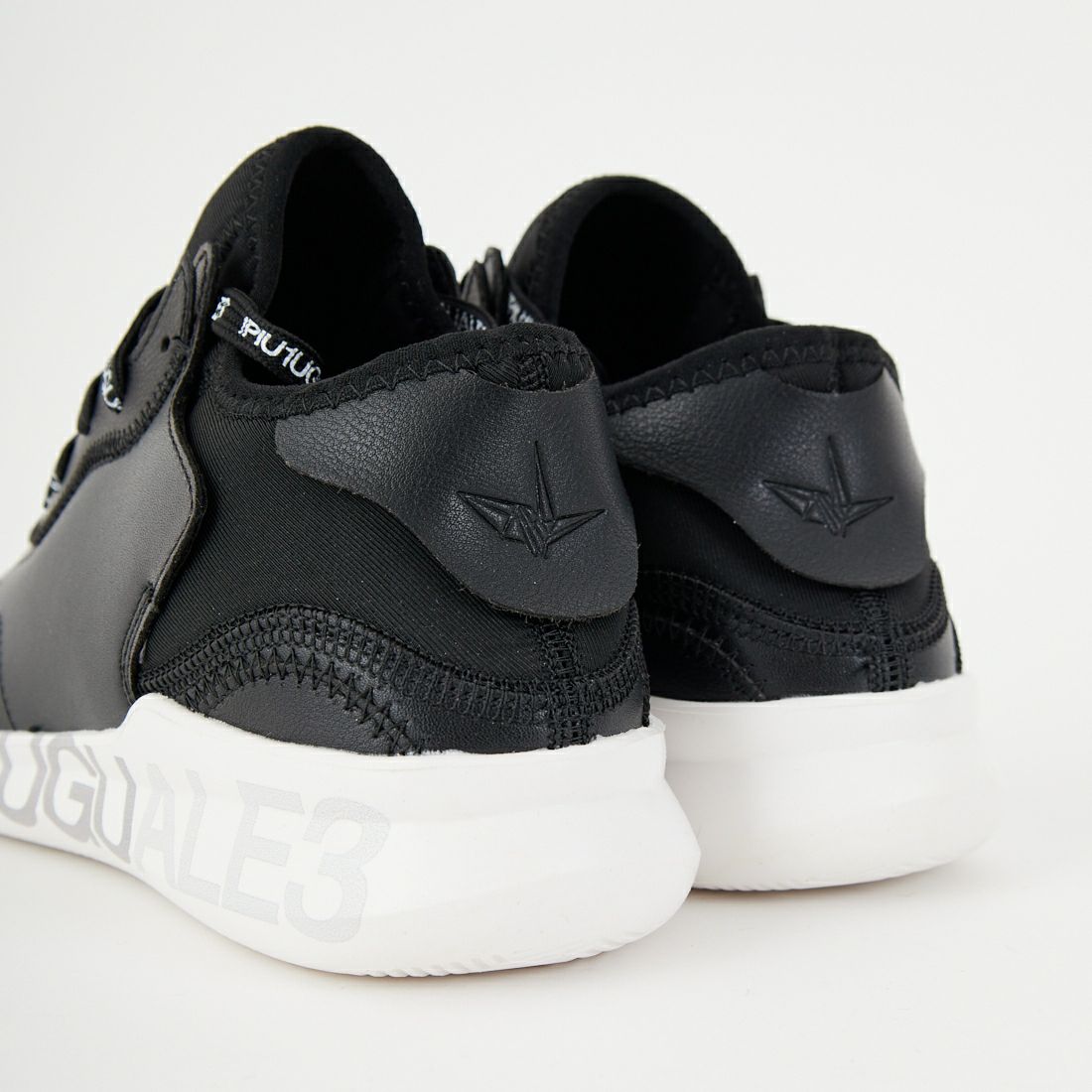 1PIU1UGUALE3 RELAX [ウノ ピゥ ウノ ウグァーレ トレ] グラデーションロゴスニーカー [USX-25023] SN90 BLACK