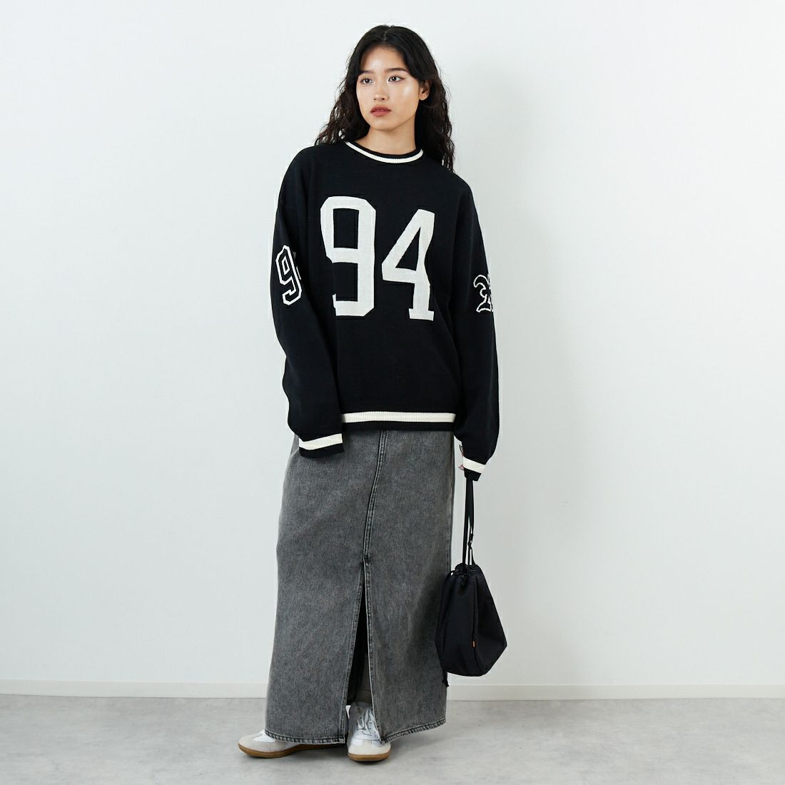 X-girl [エックスガール] ナンバリングジャガードニット [105254015005] BLACK &&モデル身長：162cm 着用サイズ：ONE SIZE&&