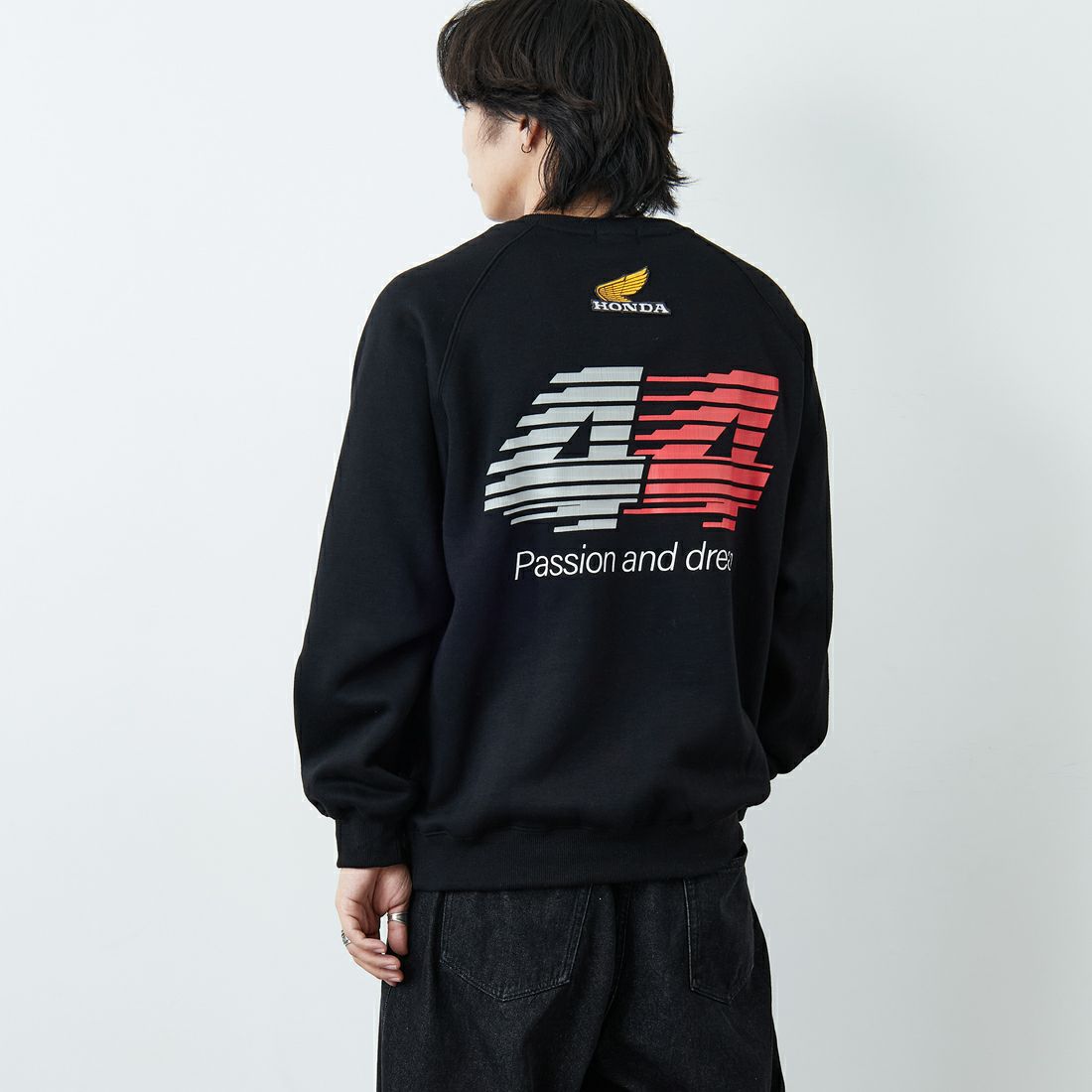 HONDA × JEANSFACTORY [ホンダ × ジーンズファクトリー] レーシングスウェット [JFC-254-089] BLACK &&モデル身長：179cm 着用サイズ：L&&