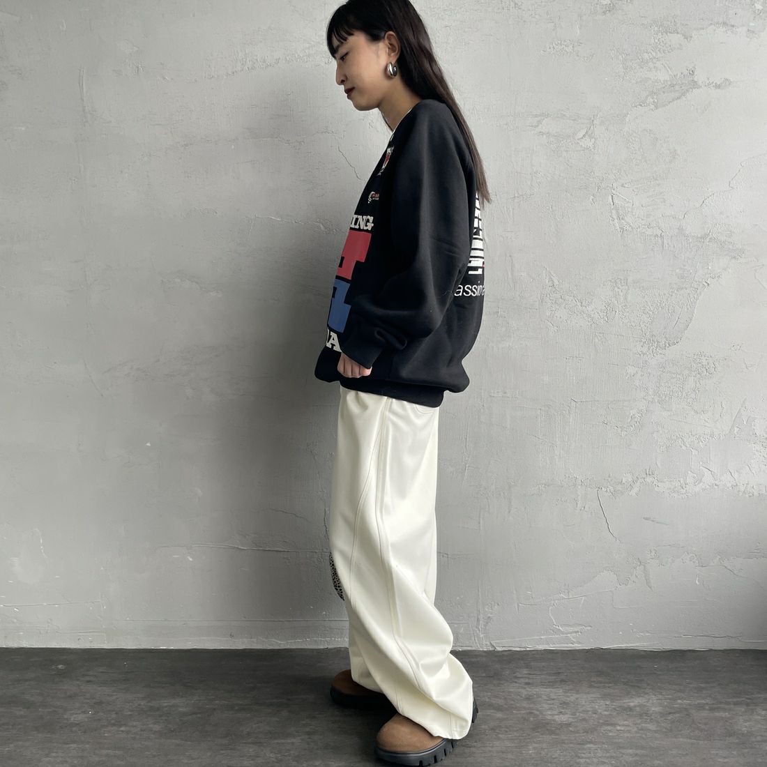 HONDA × JEANSFACTORY [ホンダ × ジーンズファクトリー] レーシングスウェット [JFC-254-089] BLACK &&モデル身長：150cm 着用サイズ：S&&