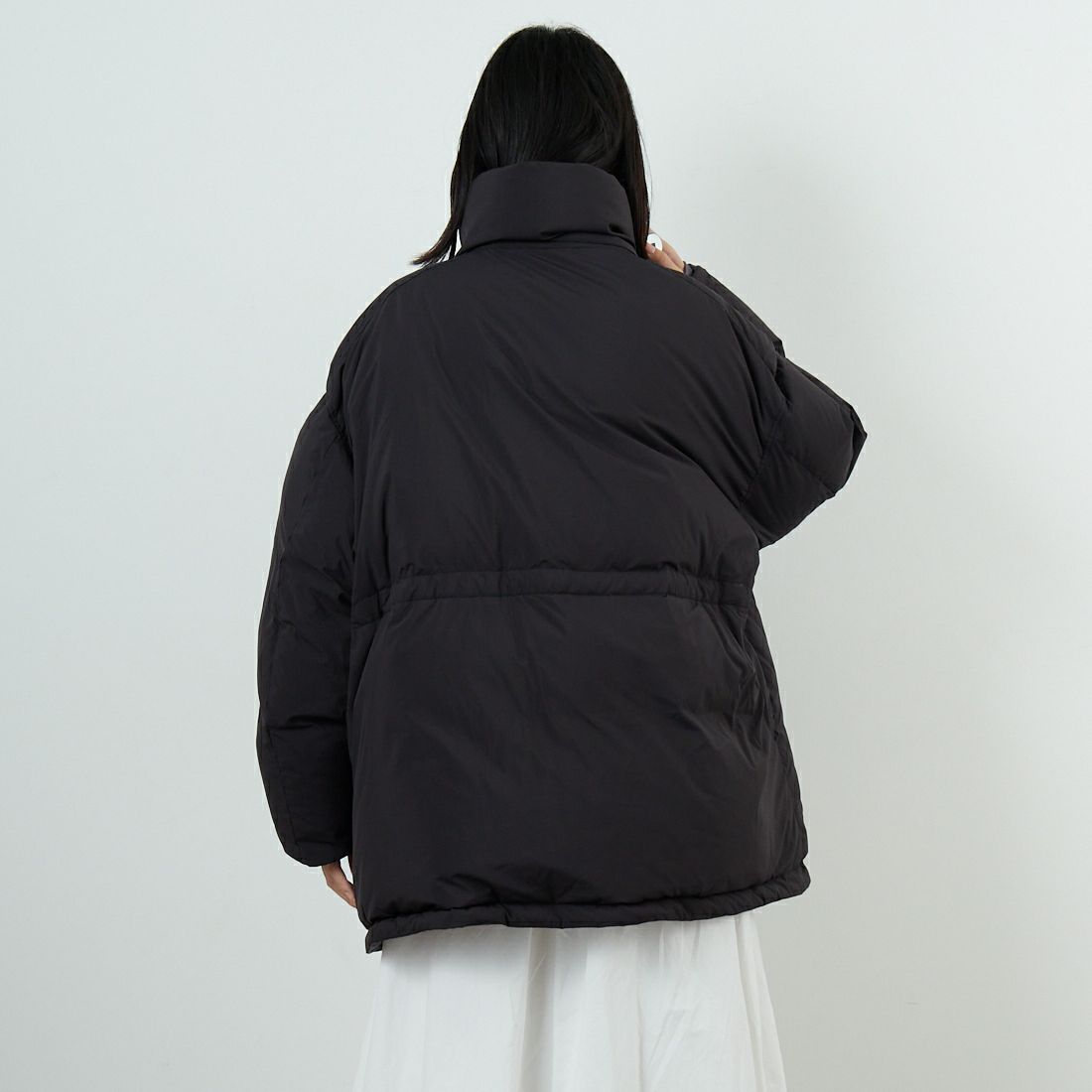 MAISON SPECIAL [メゾンスペシャル] フーディマフラーミドルダウンコート [21252216002] BLK &&モデル身長：162cm 着用サイズ：F&&