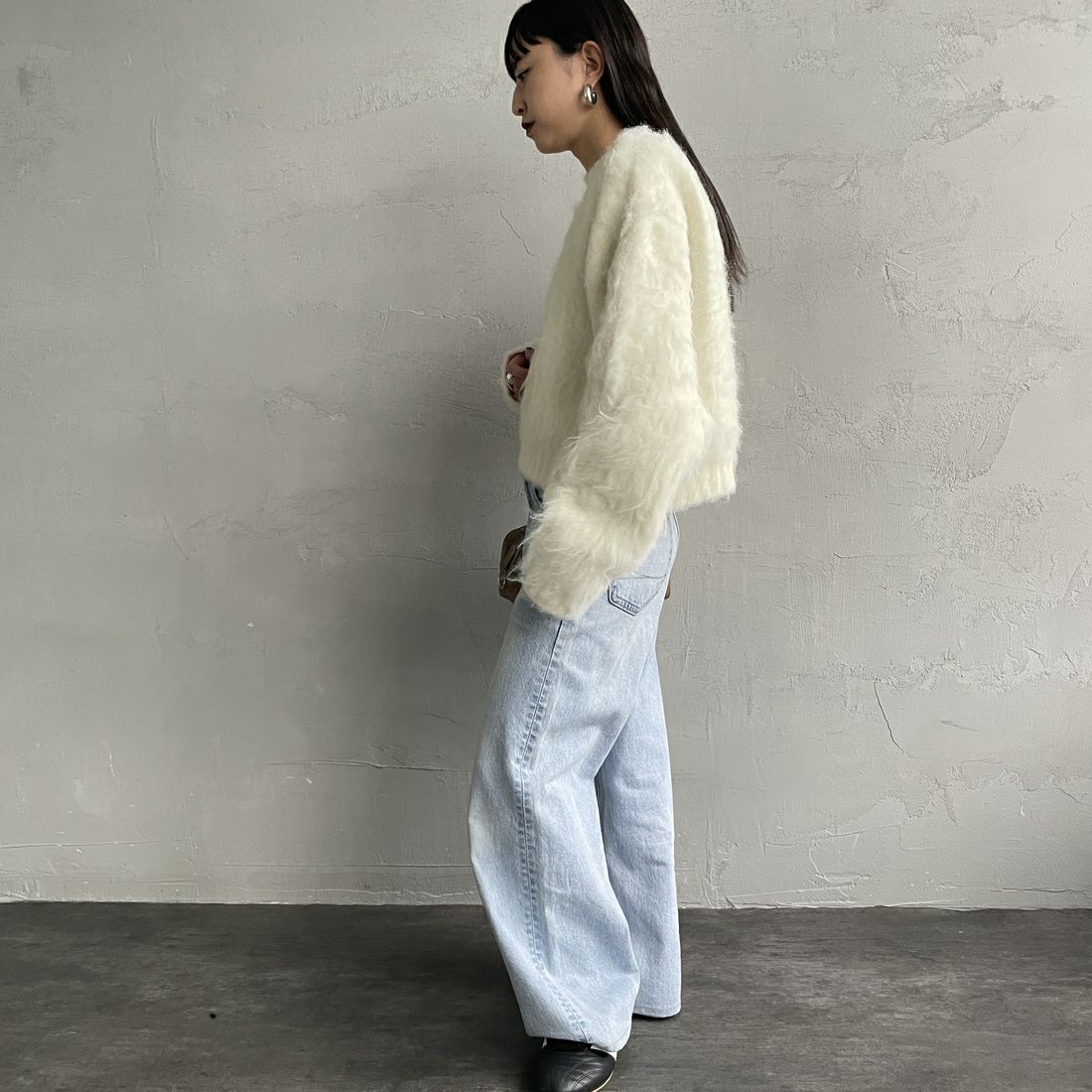 Noir Fabrik [ヌワールファブリック] シャギーニットプルオーバー [12600-WG] OFF &&モデル身長：150cm 着用サイズ：F&&