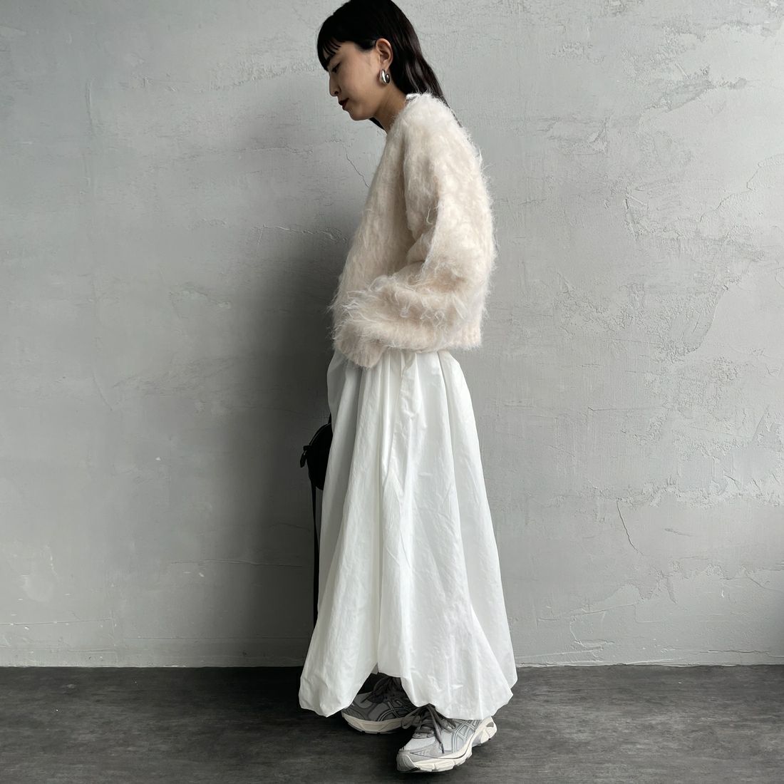 Noir Fabrik [ヌワールファブリック] シャギーニットプルオーバー [12600-WG] PINK &&モデル身長：150cm 着用サイズ：F&&