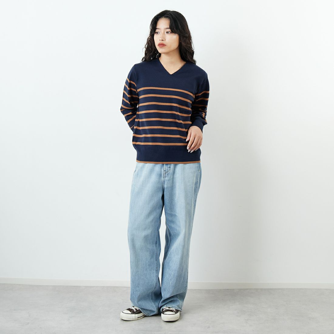 Jf Ready Made [ジェイエフレディメイド] スーパーストレッチVネックプルオーバー [3225401] ﾈｲﾋﾞｰ &&モデル身長：162cm 着用サイズ：F&&