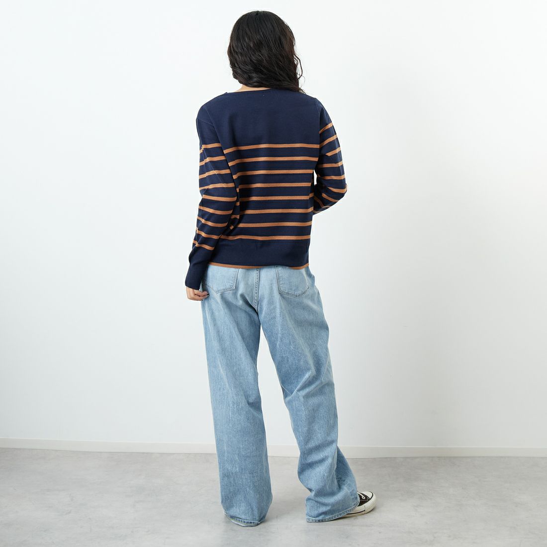 Jf Ready Made [ジェイエフレディメイド] スーパーストレッチVネックプルオーバー [3225401] ﾈｲﾋﾞｰ &&モデル身長：162cm 着用サイズ：F&&