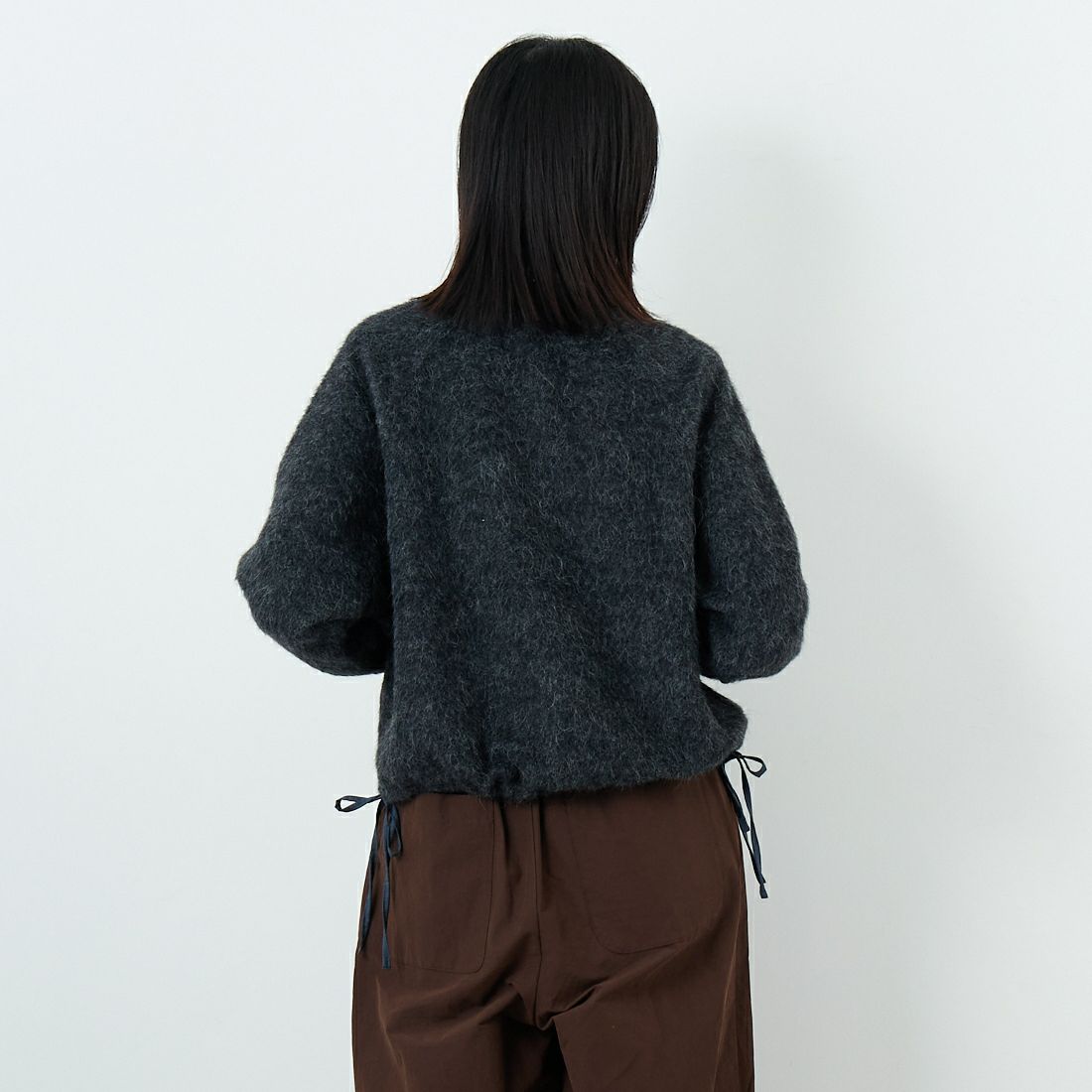 STELLA CIFFON [ステラシフォン] アルパカエアリーシャギートップス [ST4-26404] 82 CHARCOA &&モデル身長：162cm 着用サイズ：36&&