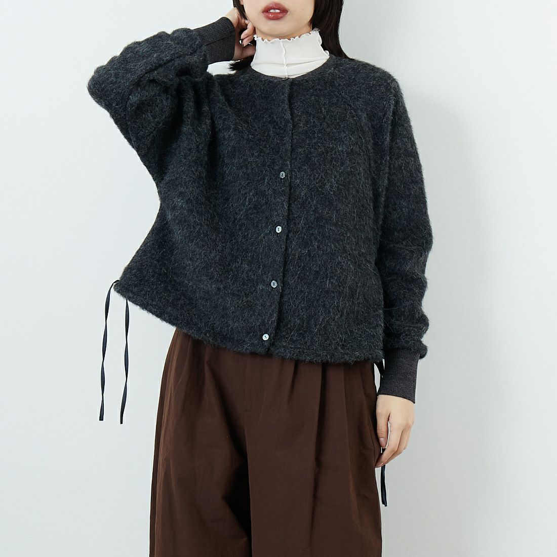 STELLA CIFFON [ステラシフォン] アルパカエアリーシャギートップス [ST4-26404] 82 CHARCOA &&モデル身長：162cm 着用サイズ：36&&