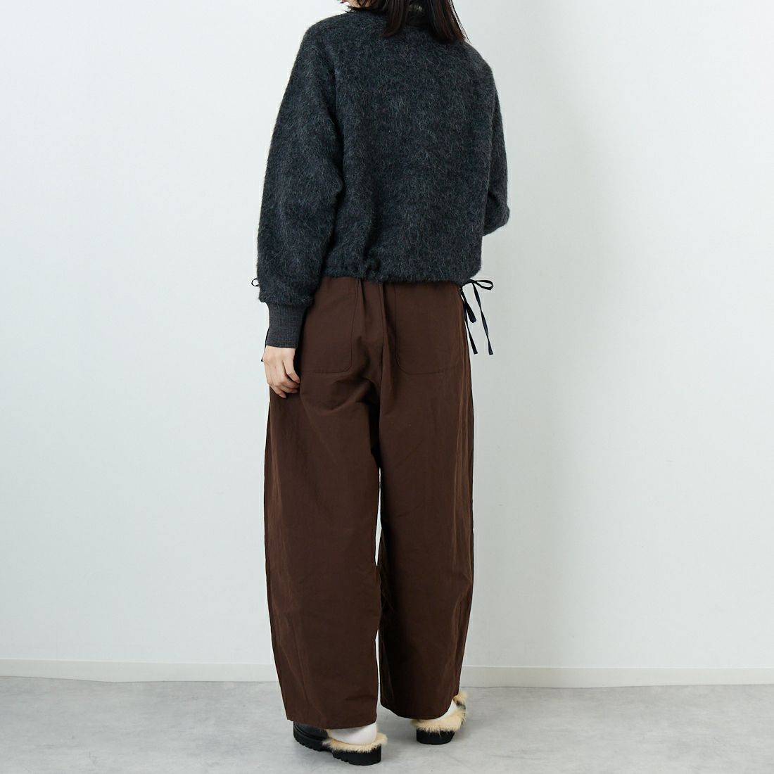 STELLA CIFFON [ステラシフォン] アルパカエアリーシャギートップス [ST4-26404] 82 CHARCOA &&モデル身長：162cm 着用サイズ：36&&