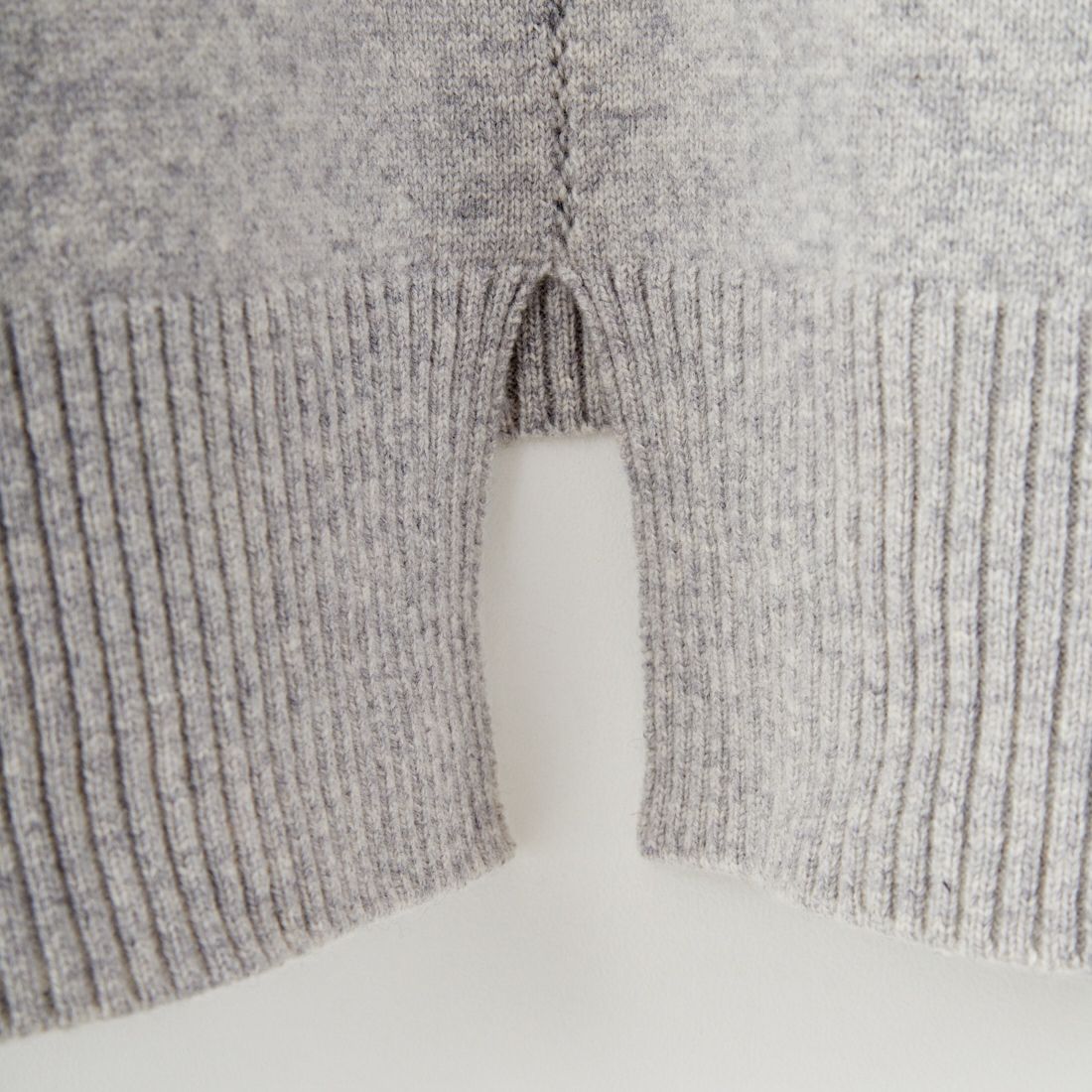 USINE [ユジーヌ] バックネックスリットニット [11256835] GRAY