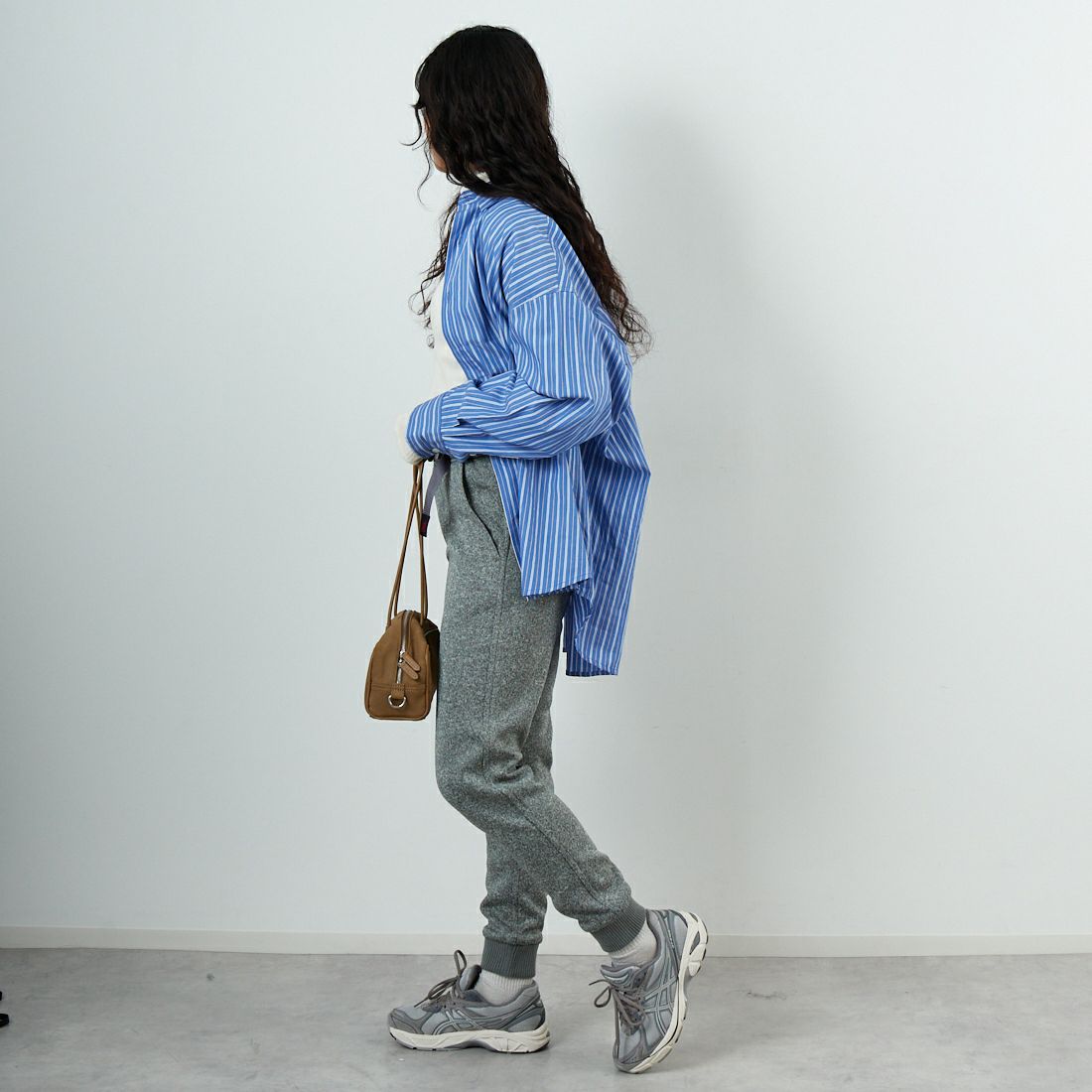 GRAMiCCi [グラミチ] ボンディングニットフリースナローリブパンツ [G2FU-P018] H.GREY &&モデル身長：162cm 着用サイズ：XS&&