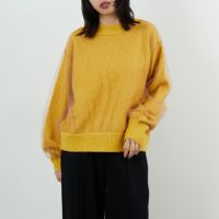 YELLOW&&モデル身長：162cm 着用サイズ：F&&