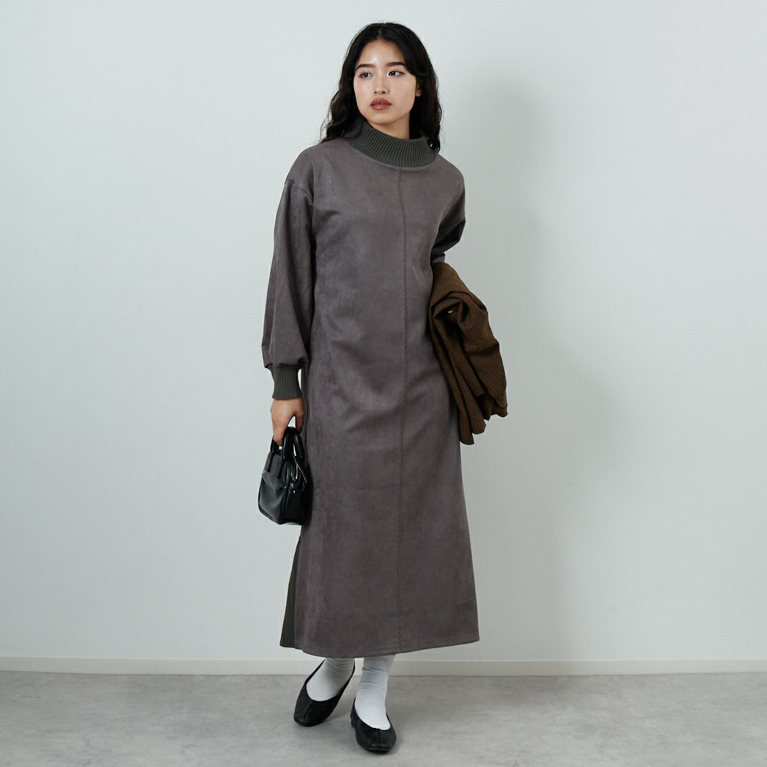 Jf Ready Made [ジェイエフレディメイド] スエードリブモックネックワンピース [3225611] ﾁｬｺｰﾙｸﾞﾚｰ &&モデル身長：162cm 着用サイズ：F&&