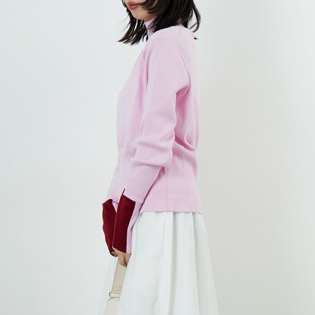 WHYTO. [ホワイト] カラーブロックニット [WHT25FKN4039] LTPINK &&モデル身長：162cm 着用サイズ：F&&