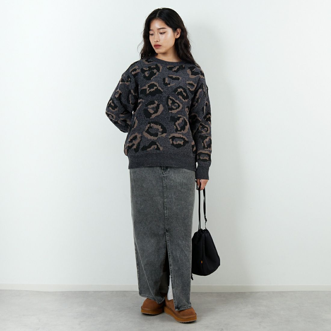 SLICK [スリック] モールヤーン レオパードジャカード プルオーバーニット [5151056] 700 BLACK &&モデル身長：162cm 着用サイズ：0&&